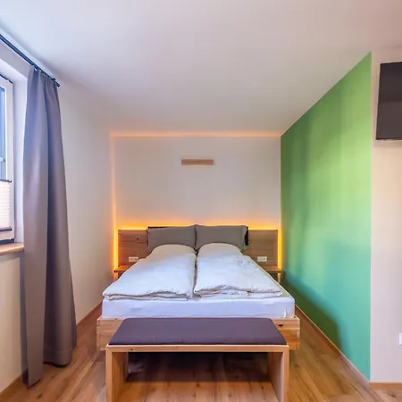 8rooms - Altstadthotel بيت ضيافة