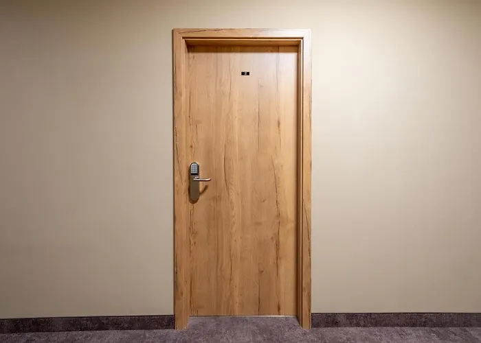 بيت ضيافة 8rooms - Altstadthotel