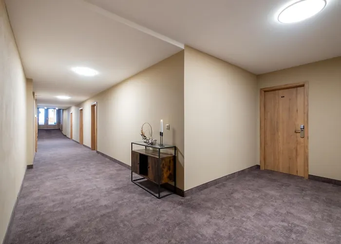 بيت ضيافة 8rooms - Altstadthotel تيرشنرويت