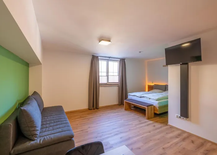 بيت ضيافة 8rooms - Altstadthotel تيرشنرويت