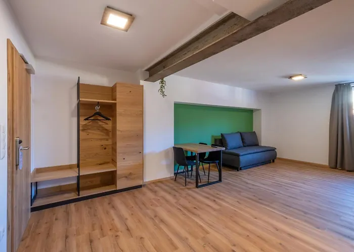 8rooms - Altstadthotel بيت ضيافة