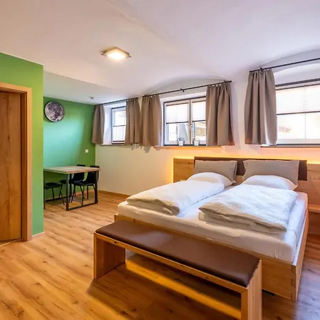 8rooms - Altstadthotel Guest house *