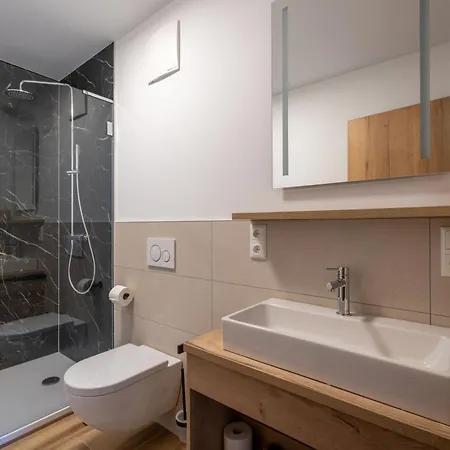 8rooms - Altstadthotel Guest house *