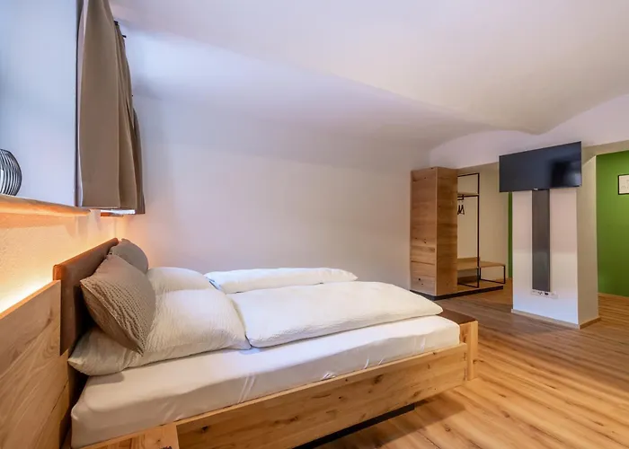 Guest house 8rooms - Altstadthotel 3*