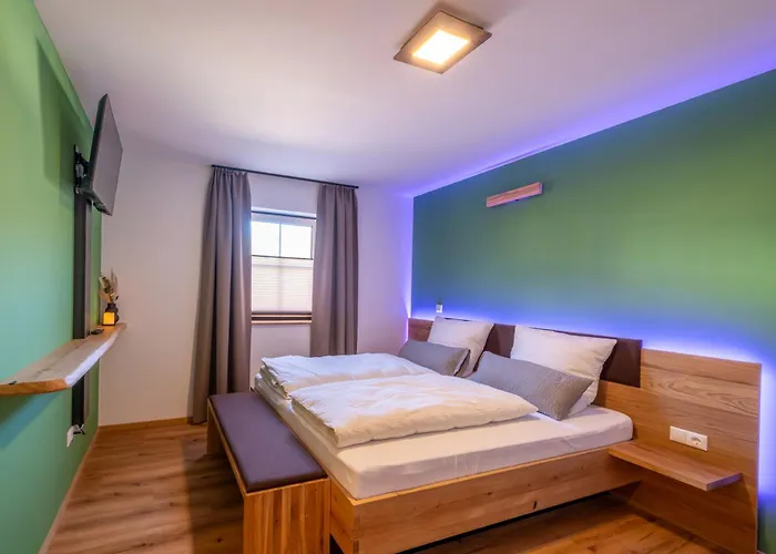 Guest house 8rooms - Altstadthotel 3*